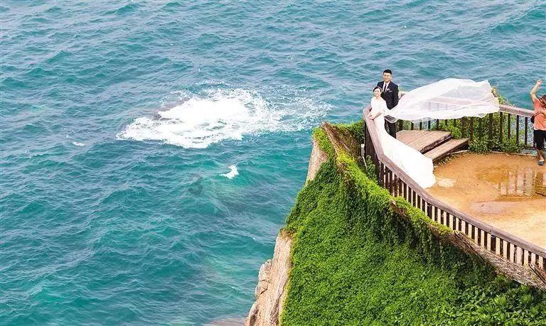 黔东南岑巩:刘寿军逆行山乡不言悔 “柚”香满山富乡邻