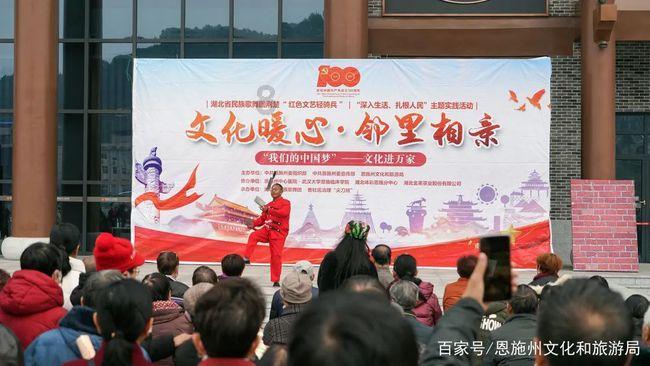 天津河北区望海楼街道“娘家人”为环卫工人唱响生日歌